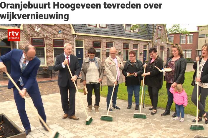 Onze bezems uitgereikt bij herinrichting 100 jaar oude volkswijk in Hoogeveen